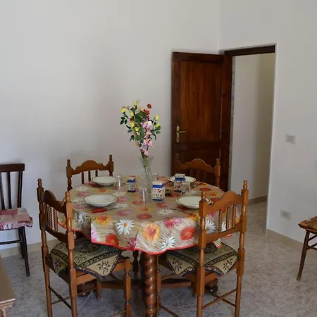 Vila Giovi A 70 Metri Dal Mare Torre Lapillo