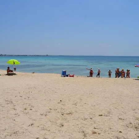 Giovi A 70 Metri Dal Mare * Torre Lapillo