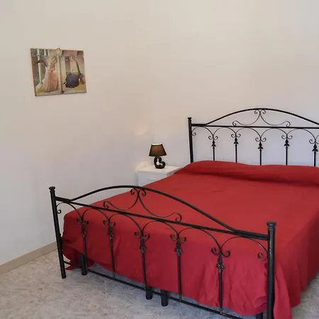 Giovi A 70 Metri Dal Mare Vila Torre Lapillo